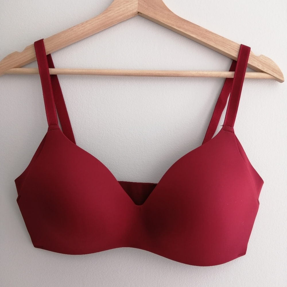 Knix WingWoman Contour Bra Cranberry Red  Knix 4 (Fits 32C, 32D, 34C, 34D)